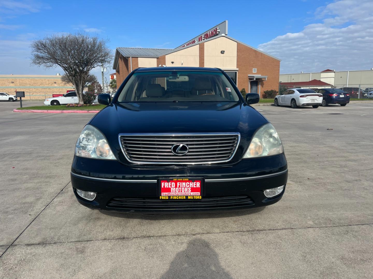 2001 blue /TAN Lexus LS 430 Sedan (JTHBN30F410) with an 4.3L V8 DOHC 32V engine, 5-Speed Automatic Overdrive transmission, located at 14700 Tomball Parkway 249, Houston, TX, 77086, (281) 444-2200, 29.928619, -95.504074 - Photo#1